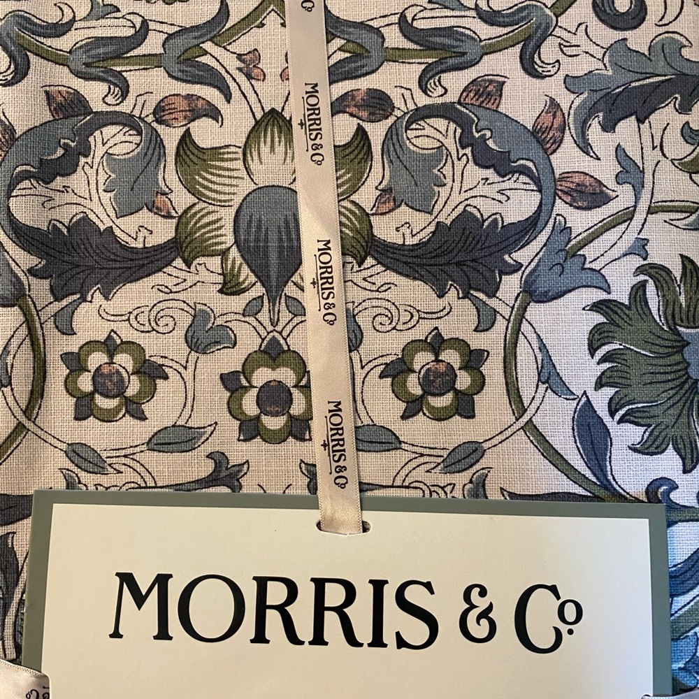 Morris & Co Lodden Tablecloth 60”X 120” NWT